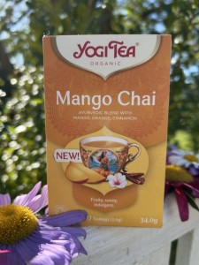 HERBATA YOGI TEA MANGO CHAI